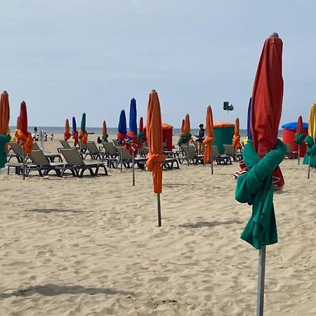 JOLI 41 m avec wifi et BALCON proche de la PLAGE Deauville Extérieur photo