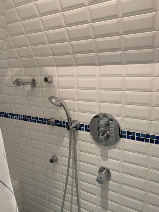 JOLI 41 m avec wifi et BALCON proche de la PLAGE Deauville Extérieur photo
